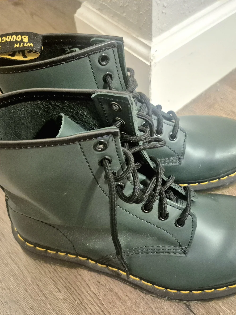 Dr. Martens 1460 Smooth Leather Lace-Up Boots in Green - Picture 3 of 5